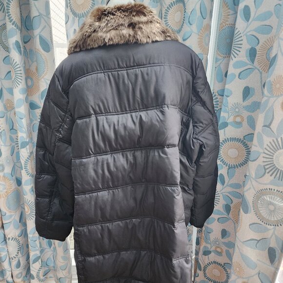 Landsend Long Black Puffer Coat with Faux Fur Collar - Picture 4 of 9
